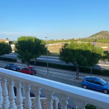 Comfortable Guest Room With Balcony Beniarjo Dış mekan fotoğraf