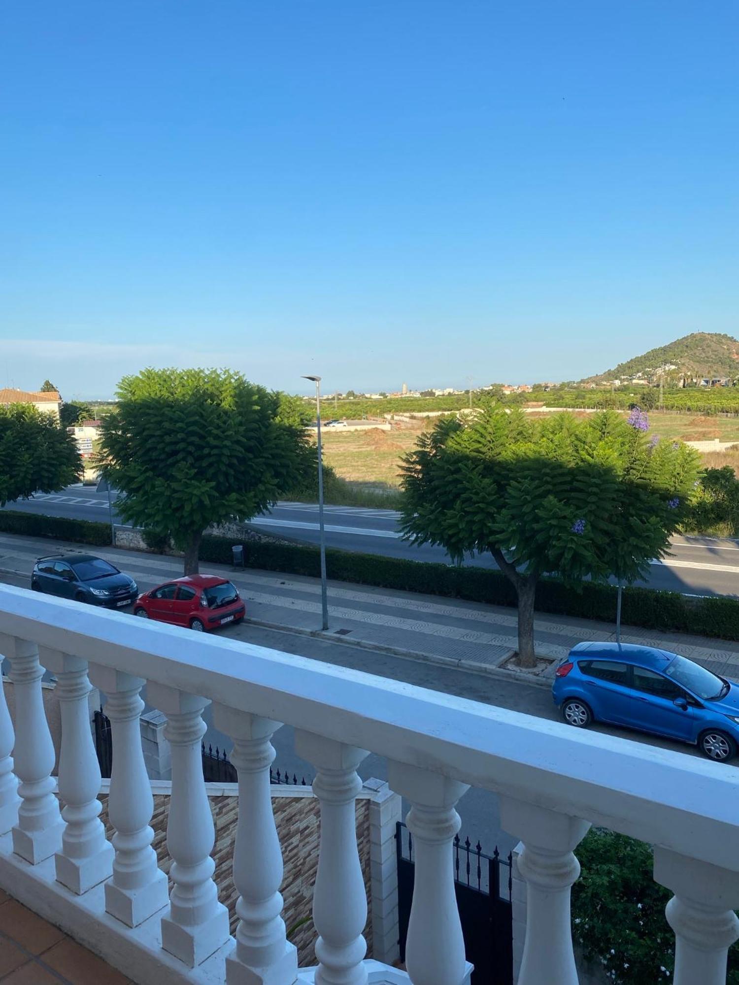 Comfortable Guest Room With Balcony Beniarjo Dış mekan fotoğraf
